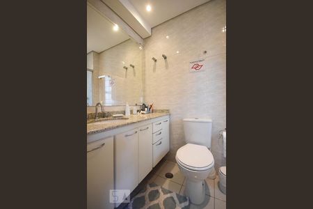 Apartamento para alugar com 212m², 4 quartos e 3 vagasBanheiro suíte 2