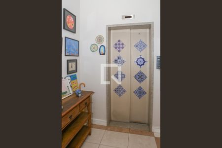 Hall de Entrada de apartamento à venda com 4 quartos, 177m² em Vila Anglo Brasileira, São Paulo