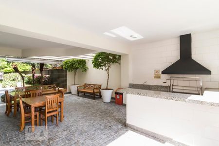 Apartamento à venda com 177m², 2 quartos e 3 vagasChurrasqueira