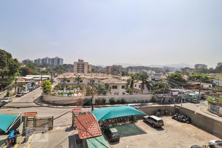 Vista Quarto 01 de apartamento à venda com 2 quartos, 53m² em Pechincha, Rio de Janeiro
