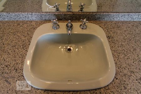 Casa para alugar com 355m², 5 quartos e 7 vagasPia do Banheiro Suíte 4 