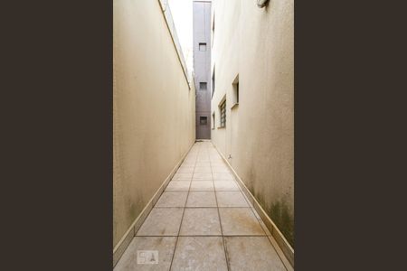 Casa para alugar com 355m², 5 quartos e 7 vagasCorredor da Churrasqueira 