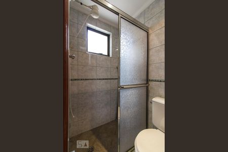 Casa para alugar com 355m², 5 quartos e 7 vagasBox Banheiro de Serviço 2