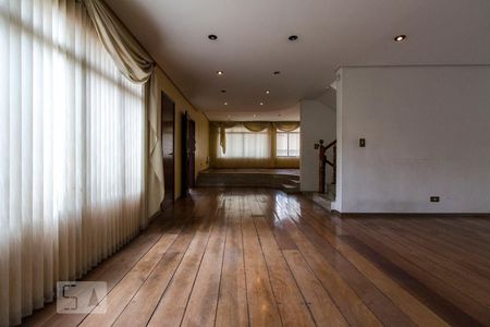 Casa para alugar com 355m², 5 quartos e 7 vagasSala 