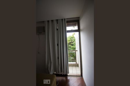 Apartamento à venda com 115m², 3 quartos e 2 vagas Apartamento à venda com 115m², 3 quartos e 2 vagasSuite