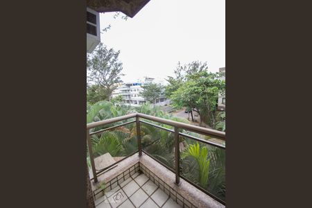 Apartamento à venda com 115m², 3 quartos e 2 vagas Apartamento à venda com 115m², 3 quartos e 2 vagasVaranda