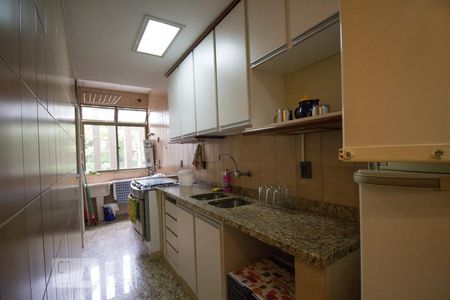 Apartamento à venda com 115m², 3 quartos e 2 vagas Apartamento à venda com 115m², 3 quartos e 2 vagasCozinha