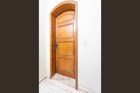 Apartamento para alugar com 150m², 4 quartos e 2 vagas Apartamento para alugar com 150m², 4 quartos e 2 vagasEntrada