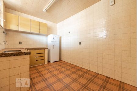Apartamento para alugar com 150m², 4 quartos e 2 vagas Apartamento para alugar com 150m², 4 quartos e 2 vagasCozinha