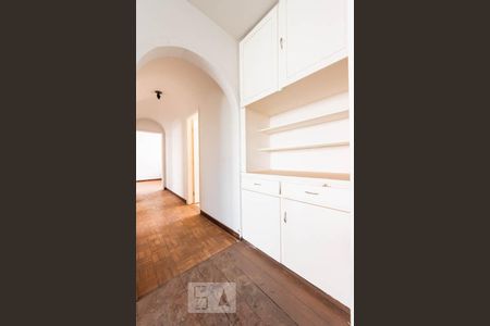 Apartamento para alugar com 150m², 4 quartos e 2 vagas Apartamento para alugar com 150m², 4 quartos e 2 vagasCorredor