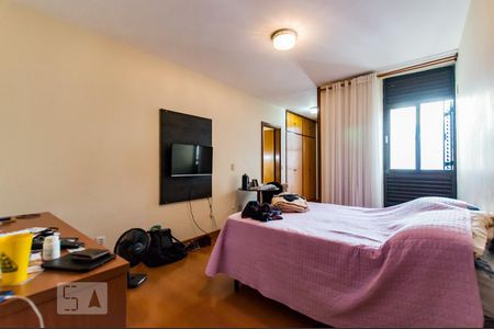 Apartamento à venda com 296m², 5 quartos e 2 vagasSuíte 1