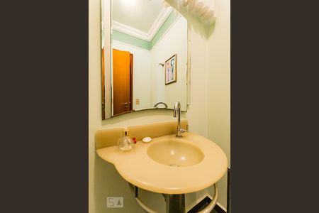 Lavabo de apartamento à venda com 5 quartos, 296m² em Cambuí, Campinas