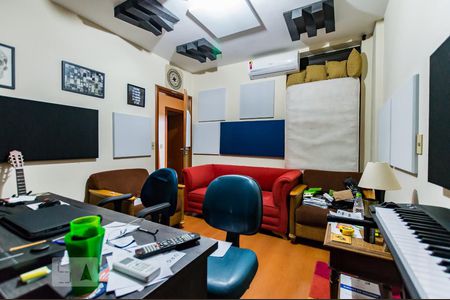 Apartamento à venda com 296m², 5 quartos e 2 vagasQuarto 1