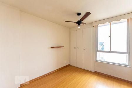 Quarto 1 de apartamento para alugar com 2 quartos, 72m² em São Domingos, Niterói