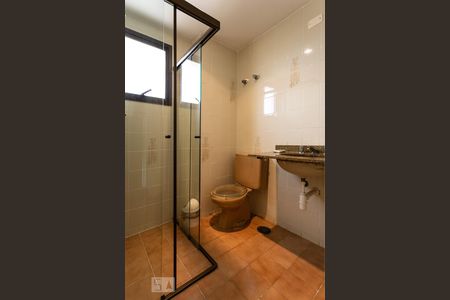 Banheiro de apartamento para alugar com 2 quartos, 76m² em Vila Nova Conceição, São Paulo