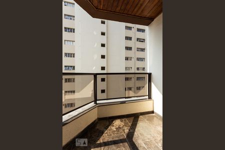 Varanda de apartamento para alugar com 2 quartos, 76m² em Vila Nova Conceição, São Paulo