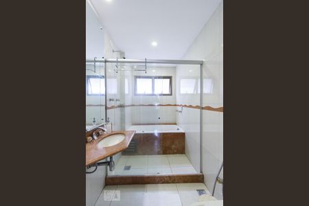 Apartamento para alugar com 170m², 4 quartos e 2 vagasBanheiro Suíte 1