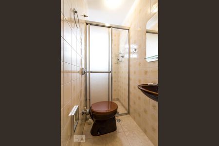 Casa à venda com 90m², 3 quartos e 1 vagaBox do Banheiro Social Piso Superior 