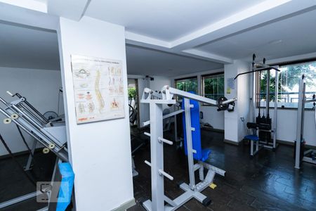 Apartamento à venda com 68m², 2 quartos e 1 vaga Apartamento à venda com 68m², 2 quartos e 1 vagaAcademia
