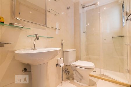 Banheiro de apartamento para alugar com 2 quartos, 73m² em Campo Belo, São Paulo