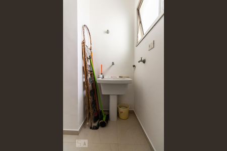 Apartamento para alugar com 73m², 2 quartos e 2 vagas Apartamento para alugar com 73m², 2 quartos e 2 vagasÁrea de Serviço