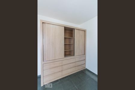 Apartamento para alugar com 73m², 2 quartos e 2 vagas Apartamento para alugar com 73m², 2 quartos e 2 vagasQuarto 2