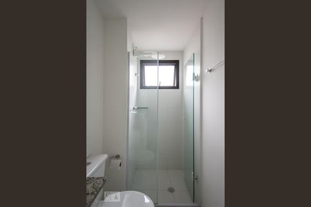 Banheiro de apartamento para alugar com 1 quarto, 41m² em Vila Valparaíso, Santo André