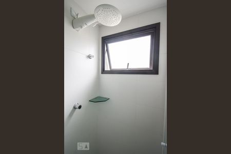 Banheiro de apartamento para alugar com 1 quarto, 41m² em Vila Valparaíso, Santo André