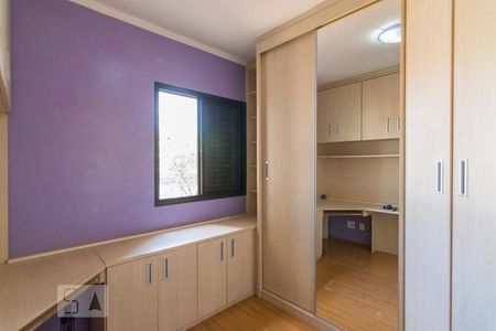 Apartamento à venda com 105m², 3 quartos e 2 vagasQuarto 3 Closet