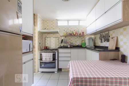 Apartamento à venda com 62m², 2 quartos e sem vagaCozinha