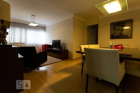 Apartamento para alugar com 123m², 3 quartos e 1 vagaSala