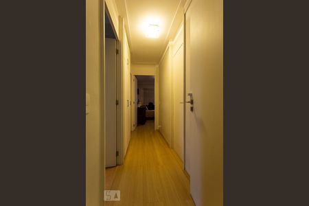 Apartamento para alugar com 123m², 3 quartos e 1 vagaCorredor