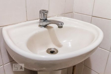 Casa para alugar com 70m², 2 quartos e sem vagaDetalhe pia 