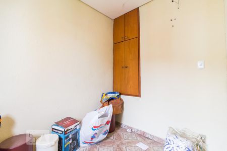 Quarto 01 de casa para alugar com 2 quartos, 70m² em Vila Oratório, São Paulo