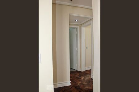 Corredor de apartamento à venda com 2 quartos, 100m² em Indianópolis, São Paulo