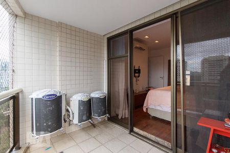 Apartamento à venda com 110m², 2 quartos e 1 vagaSacada