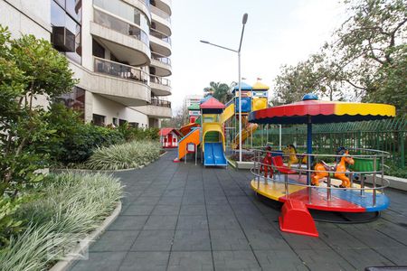 Apartamento à venda com 110m², 2 quartos e 1 vagaPlayground