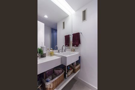 Apartamento à venda com 110m², 2 quartos e 1 vagaBanheiro