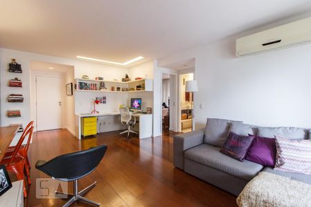 Apartamento à venda com 110m², 2 quartos e 1 vagaSala
