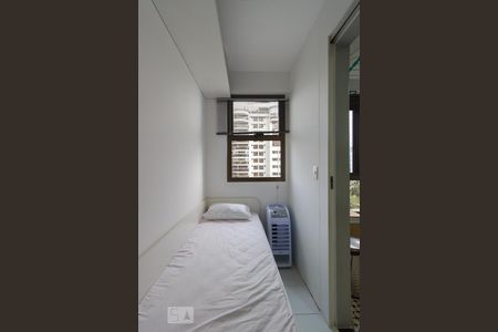 Apartamento à venda com 110m², 2 quartos e 1 vagaQuarto de Serviço