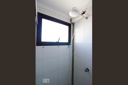 Banheiro de apartamento para alugar com 1 quarto, 48m² em Cambuí, Campinas