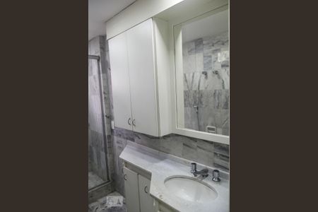 Apartamento para alugar com 200m², 4 quartos e 3 vagasBanheiro da Suíte master