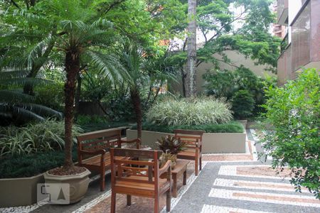 Apartamento para alugar com 200m², 4 quartos e 3 vagasÁrea comum
