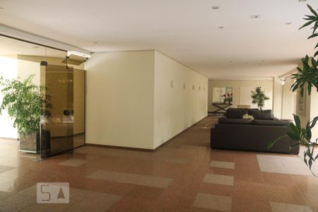 Apartamento para alugar com 200m², 4 quartos e 3 vagasHall