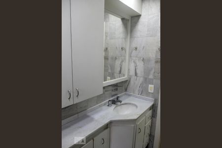 Apartamento para alugar com 200m², 4 quartos e 3 vagasBanheiro da Suíte master