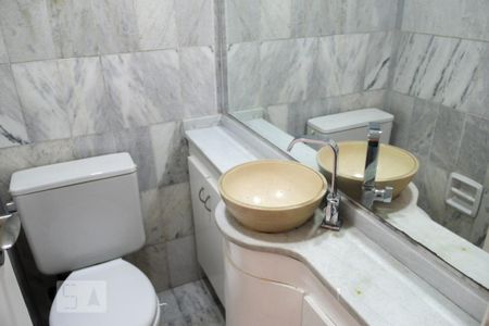 Apartamento para alugar com 200m², 4 quartos e 3 vagasLavabo