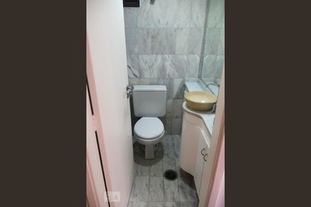 Apartamento para alugar com 200m², 4 quartos e 3 vagasLavabo