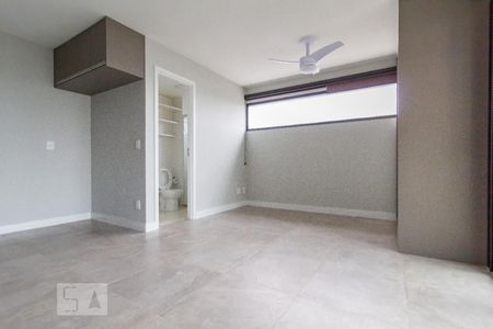 Sala de kitnet/studio para alugar com 1 quarto, 38m² em Campo Belo, São Paulo