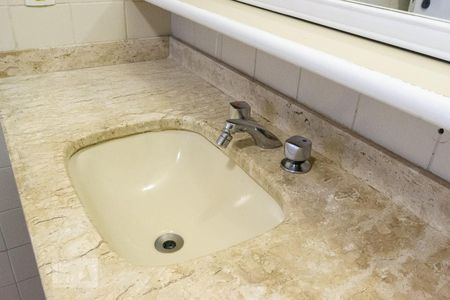 Apartamento à venda com 40m², 1 quarto e 1 vagaBanheiro