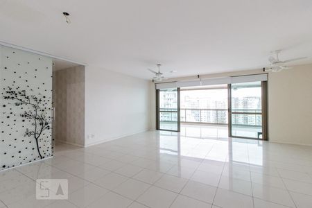Sala de apartamento à venda com 4 quartos, 179m² em Barra da Tijuca, Rio de Janeiro